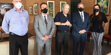 Prefeito recebe visita do novo delegado seccional