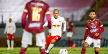 Braga x Tolima   Time treina hoje e embarca amanhã para a Venezuela