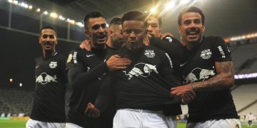 De‌ ‌virada,‌ ‌Bragantino‌ ‌bate‌ ‌o‌ ‌Corinthians‌ ‌e‌ ‌ entra‌ ‌no‌ ‌G4‌ ‌