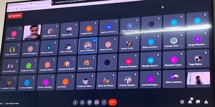 RESOLO e CRECI discutem com corretores imobiliários construções irregulares
