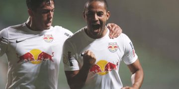 Bragantino se mantém no G4 ao bater o América-MG