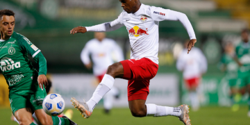 Na volta do Brasileirão, Bragantino pega o lanterna Chapecoense