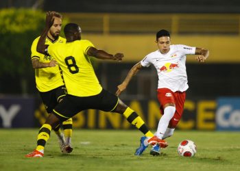 São Bernardo vence o Bragantino e põe fim a um tabu de 14 anos