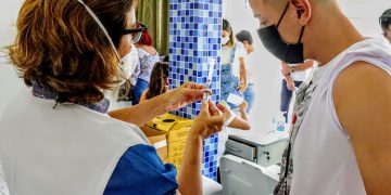 Ampliada dose de reforço contra a Covid para adolescentes 