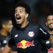 Bragantino vence a terceira seguida e briga pelo G6