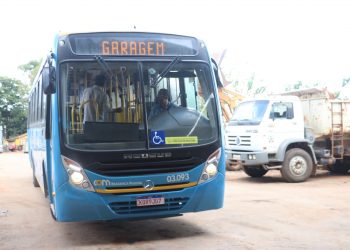 Prefeitura esclarece questões sobre contrato de transporte coletivo na Comissão de Justiça da Câmara Municipal