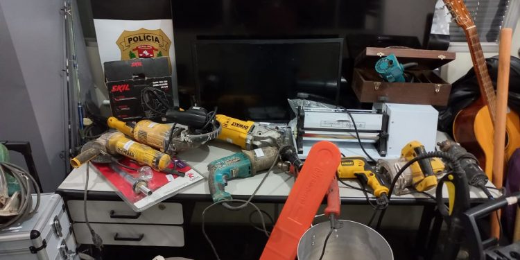 CPJ prende receptador com “um caminhão” de produtos suspeitos