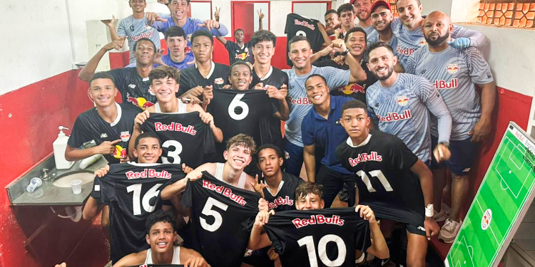 Sub-15 e Sub-17 vencem e estão nas semifinais do Paulista