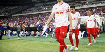 Equipe do Bragantino se apresenta para início da temporada