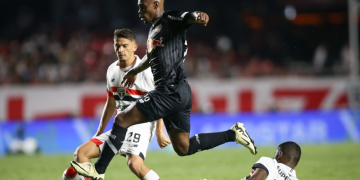 Bragantino, com time reserva, surpreende o São Paulo no Paulistão