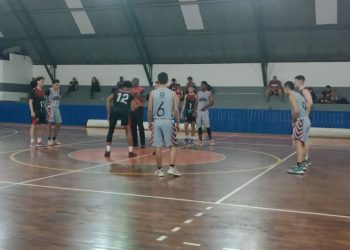 Sub-18 masculino de basquete avança nos Jogos da Juventude 