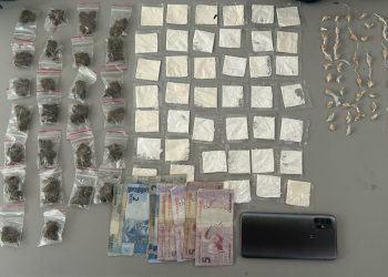 PM prende adolescente com drogas no Toró