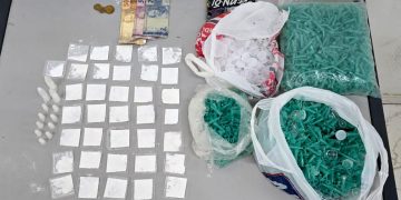 Adolescente é flagrado por PM com 48 porções de cocaína