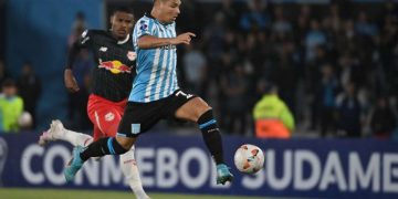 Racing atropela o Bragantino na Sul-Americana: 3 x 0