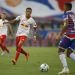 Líder, Bragantino enfrenta amanhã o Fortaleza, no Estádio Castelão