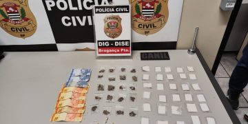 Preso com 53 porções de drogas no Toró