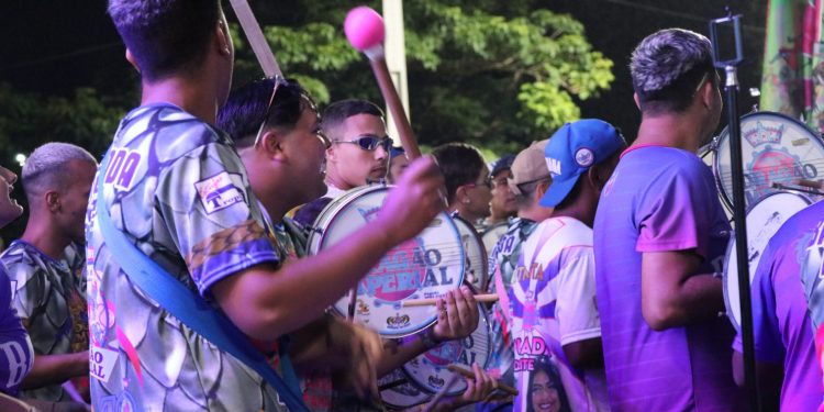 Feira Noturna terá show da Escola de Samba Dragão Imperial