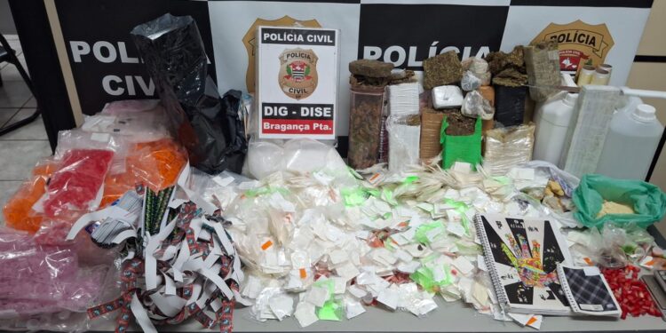 DISE apreende 17kg de drogas na “Cidade de Deus”