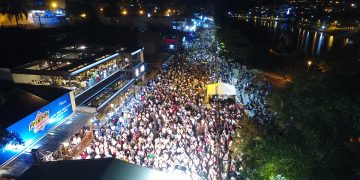 Milhares foram ao Lago do Taboão prestigiar a chegada de 2020 | SECOM