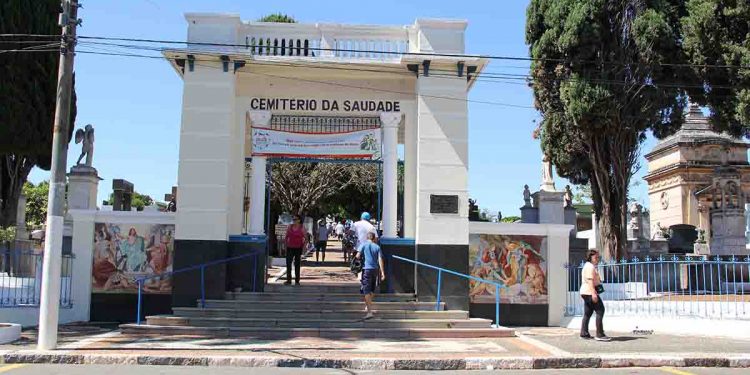Cemitério Municipal não abrirá para visitação neste final de semana