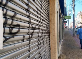 Desde o início da quarentena lojas estão fechadas, impactando diretamente o comércio de rua | Jonathan Alberti/GB