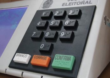 TSE amplia horário de votação em uma hora, e eleitores irão às urnas das 7h às 17h