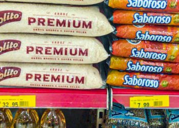 Preço do feijão e arroz dispara e sobe mais de 20% este ano