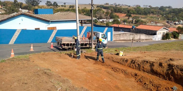 Sabesp deu início às obras na manhã de ontem