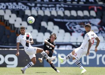 Alerrandro impede vitória do Bragantino diante do Vasco   