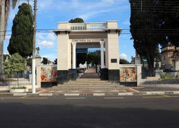 Covid-19 impõe restrições ao Dia de Finados