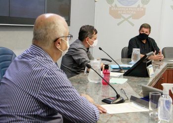 Cartão Vai: Prefeitura acusa empresa de dificultar crédito