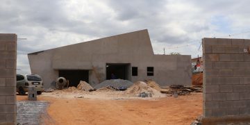 Construção de creche no Henedina Cortez entra na etapa do acabamento