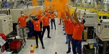 TE Connectivity celebra “Orange Day” em Bragança Paulista