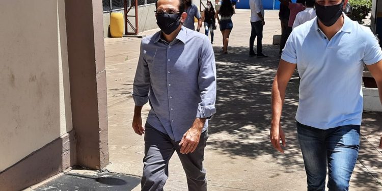 Edmir Chedid ressalta importância do processo eleitoral durante votação em Bragança Paulista