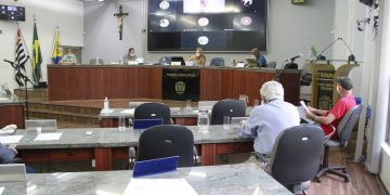 Pagamento de multas de trânsito através de cartão de crédito é aprovado na Câmara