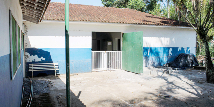 Administração fiscaliza obras de reforma de unidades de saúde da zona rural