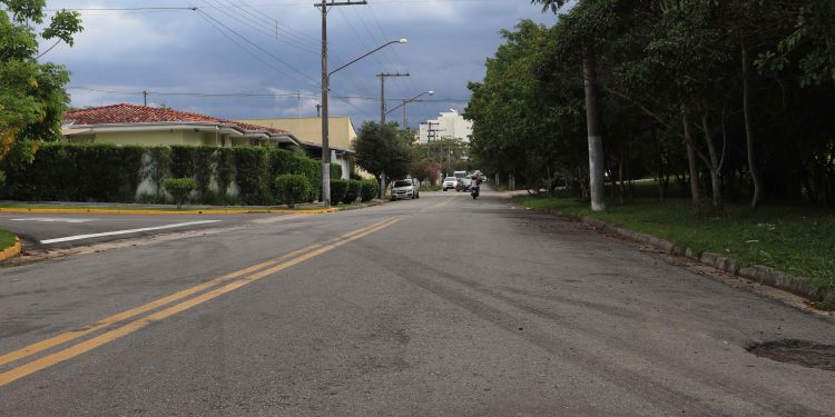 Licitação vai definir empresa para obra de prolongamento de rua e calçada