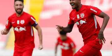 Com gol no final, Bragantino passa pelo Fortaleza e se afasta do Z4