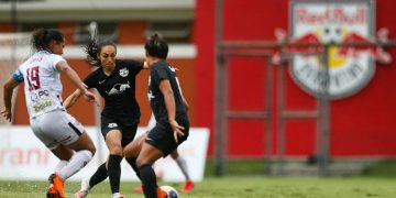 FUTEBOL FEMININO:  Bragantino e Ferroviária empataram no jogo de ida   