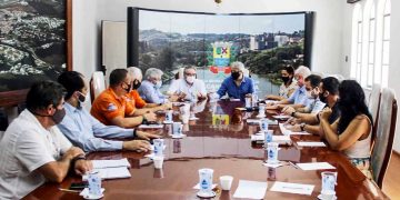 Prefeitura mobiliza equipes após as fortes chuvas deste domingo