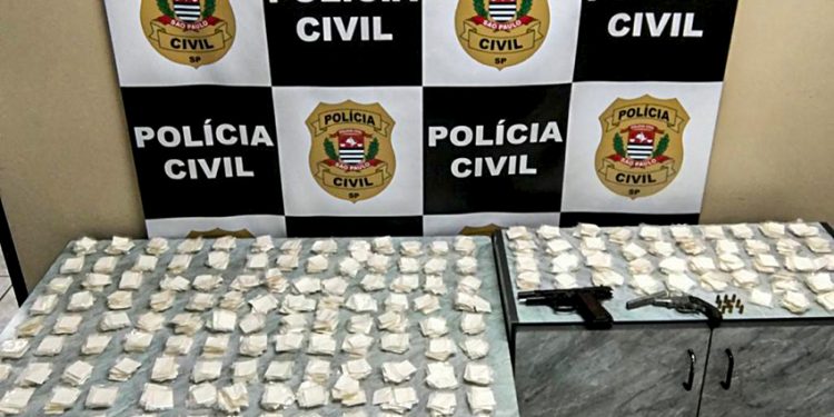 DIG prende traficante com armas e 1,7 kg de “pó” no Fraternidade