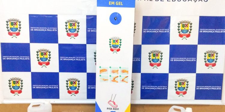 Volta às aulas vira caso de Justiça