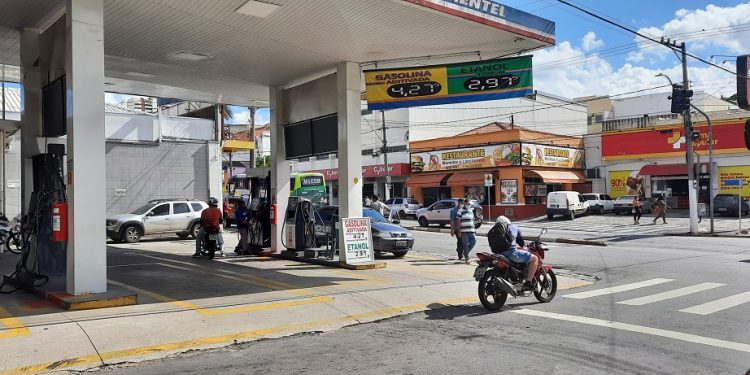 Gasolina, diesel e gás de cozinha mais caros a partir de hoje