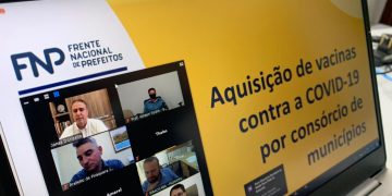 Vereadores votam participação do município em consórcio de vacinas para Covid-19