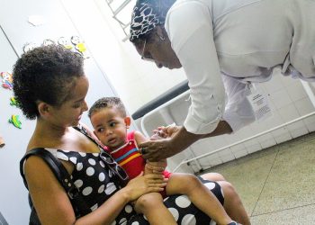 Vacinação contra a gripe começa dia 12 de abril, segundo o Ministério da Saúde