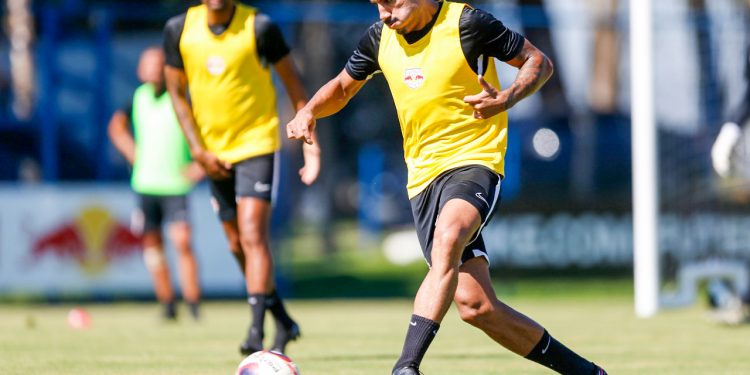 Braga voltou aos treinos, mas não sabe quando volta a campo