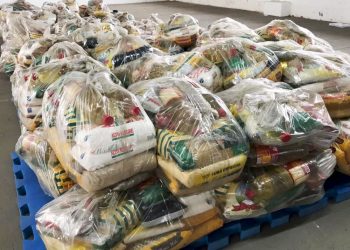 Campanha “Cestou”, arrecada cestas básicas para famílias carentes