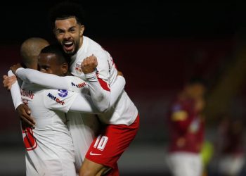 Vitória sobre o Tolima marca estreia do Bragantino na Copa Sul-Americana