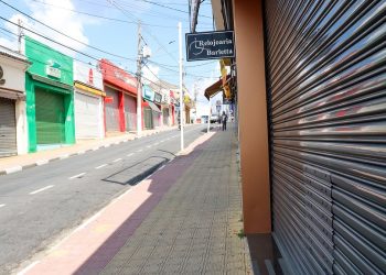 Isolamento chega a 51% no final de semana com mais restrições