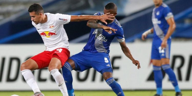 Bragantino tropeça em estreia internacional